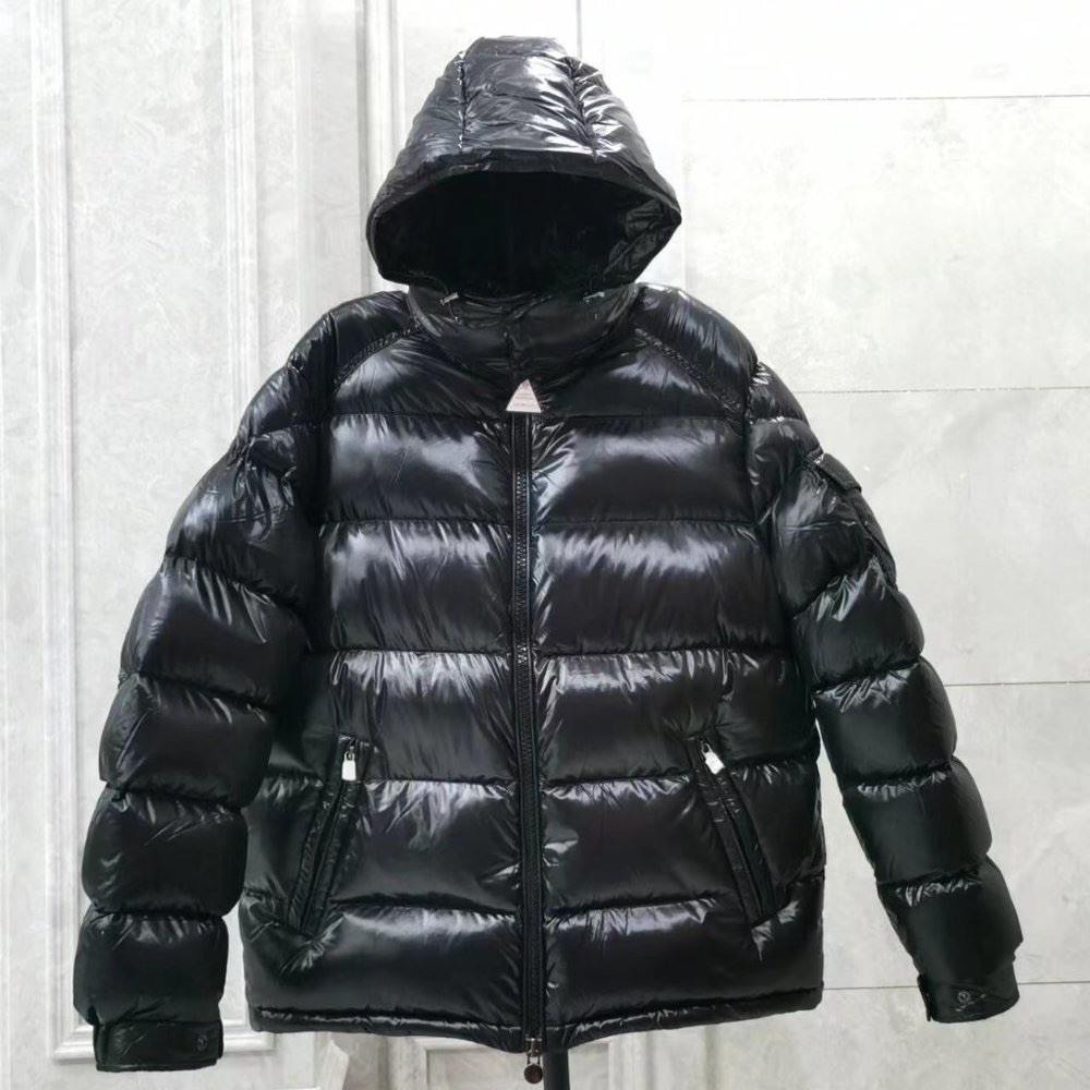 Moncler Black Puffer Jacket☃️☃️
